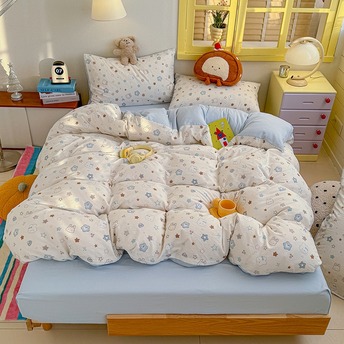 91家纺网 家纺一手货源 找家纺 云玲时尚 2026新款云感双层纱印花四件套 星星兔