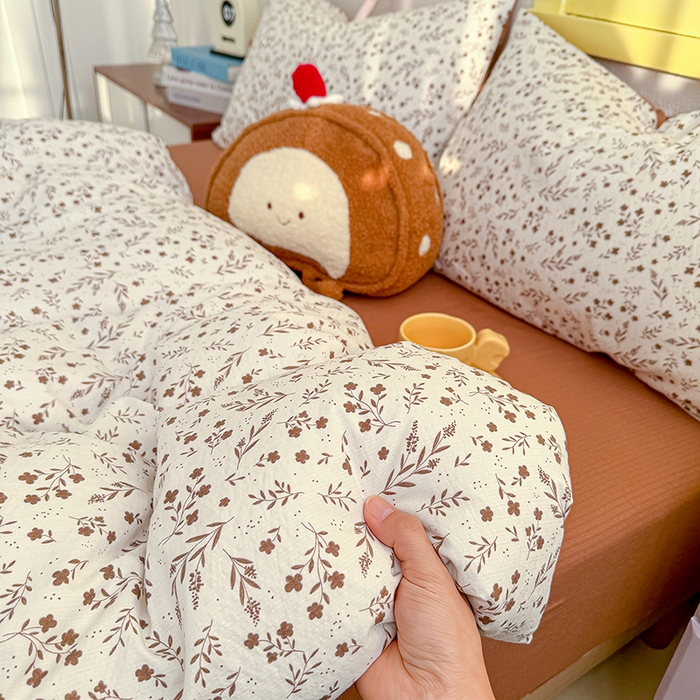 91家纺网 家纺一手货源 找家纺 云玲时尚 2026新款云感双层纱印花四件套 枝蔓