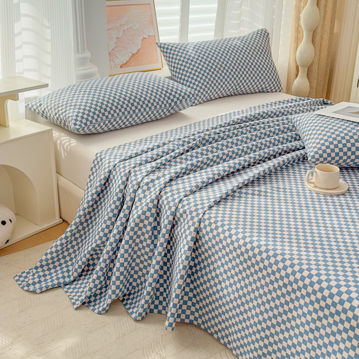 91家纺网 家纺一手货源 找家纺 爱彼家纺 2026新款马上发财新布料细沙三枚缎全新工艺老粗布凉席席子床单三件套-马年系列一 蓝格棋