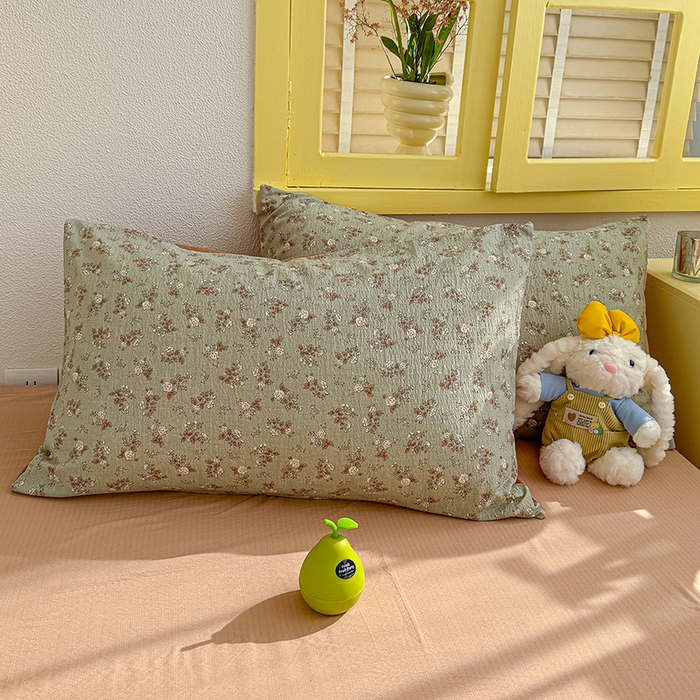 91家纺网 家纺一手货源 找家纺 云玲时尚 2026新款云感双层纱印花四件套 棕韵梦境