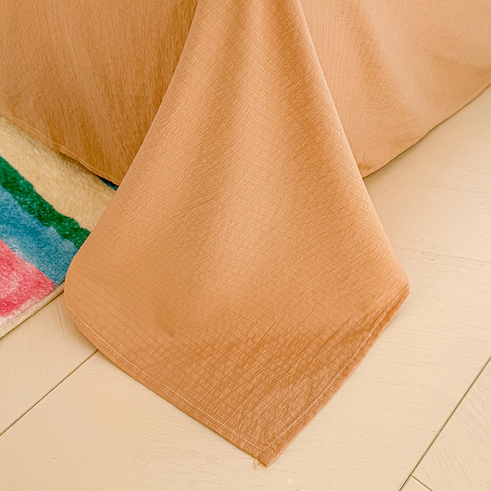 91家纺网 家纺一手货源 找家纺 云玲时尚 2026新款云感双层纱印花四件套 棕韵梦境