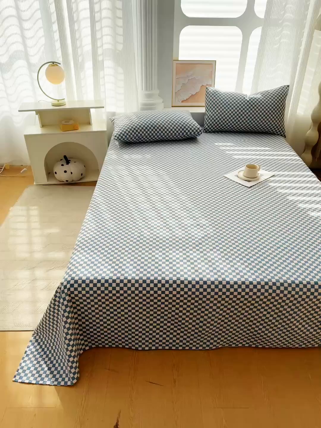 91家纺网 家纺一手货源 找家纺 爱彼家纺 2026新款马上发财新布料细沙三枚缎全新工艺老粗布凉席席子床单三件套-马年系列一 蓝格棋