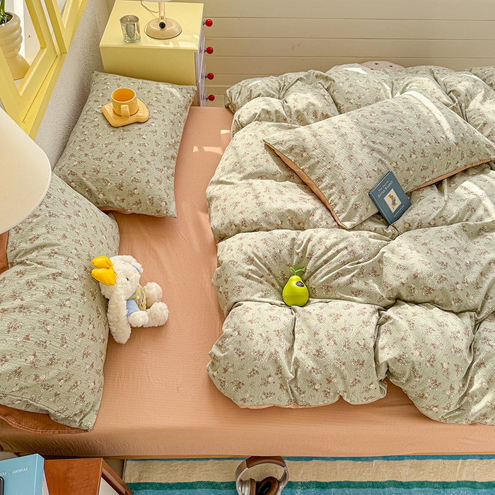 91家纺网 家纺一手货源 找家纺 云玲时尚 2026新款云感双层纱印花四件套 棕韵梦境