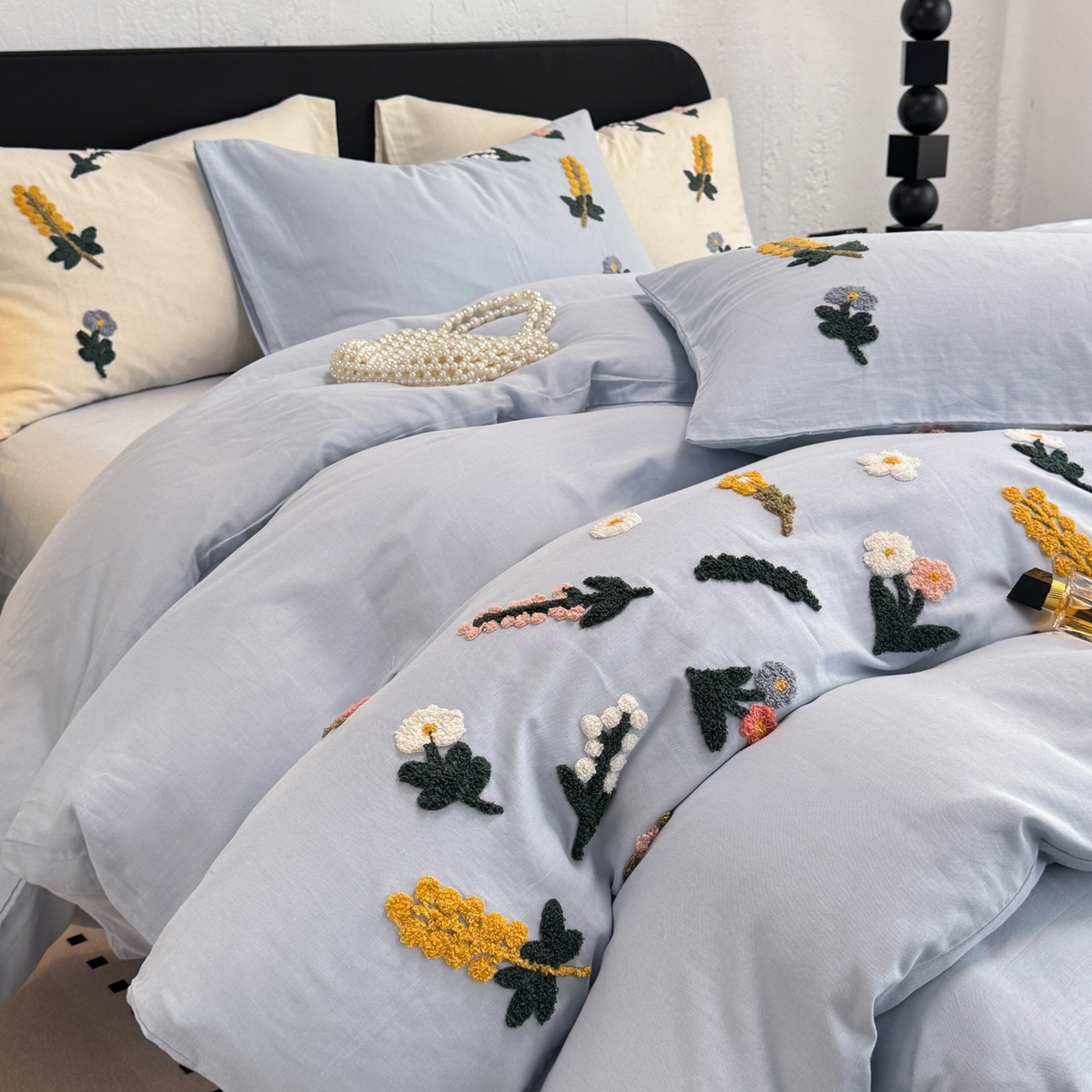 91家纺网 家纺一手货源 找家纺 懒猫家纺 2026新款双层纱刺绣四件套 花溪-蓝