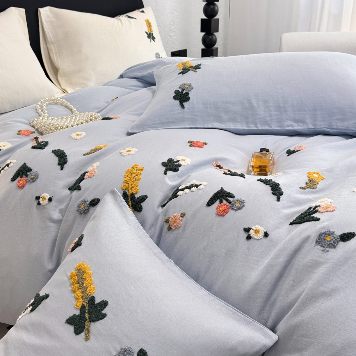 91家纺网 家纺一手货源 找家纺 懒猫家纺 2026新款双层纱刺绣四件套 花溪-蓝