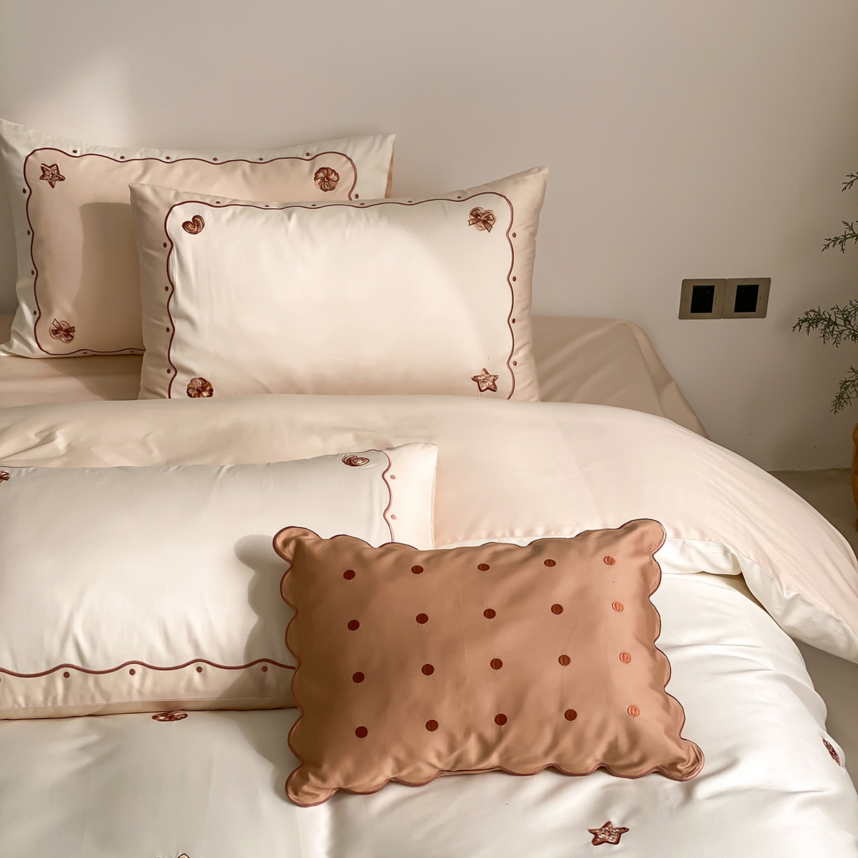 91家纺网 家纺一手货源 找家纺 （总）极简 2026新款100s长绒棉刺绣四件套-香榭雅绣