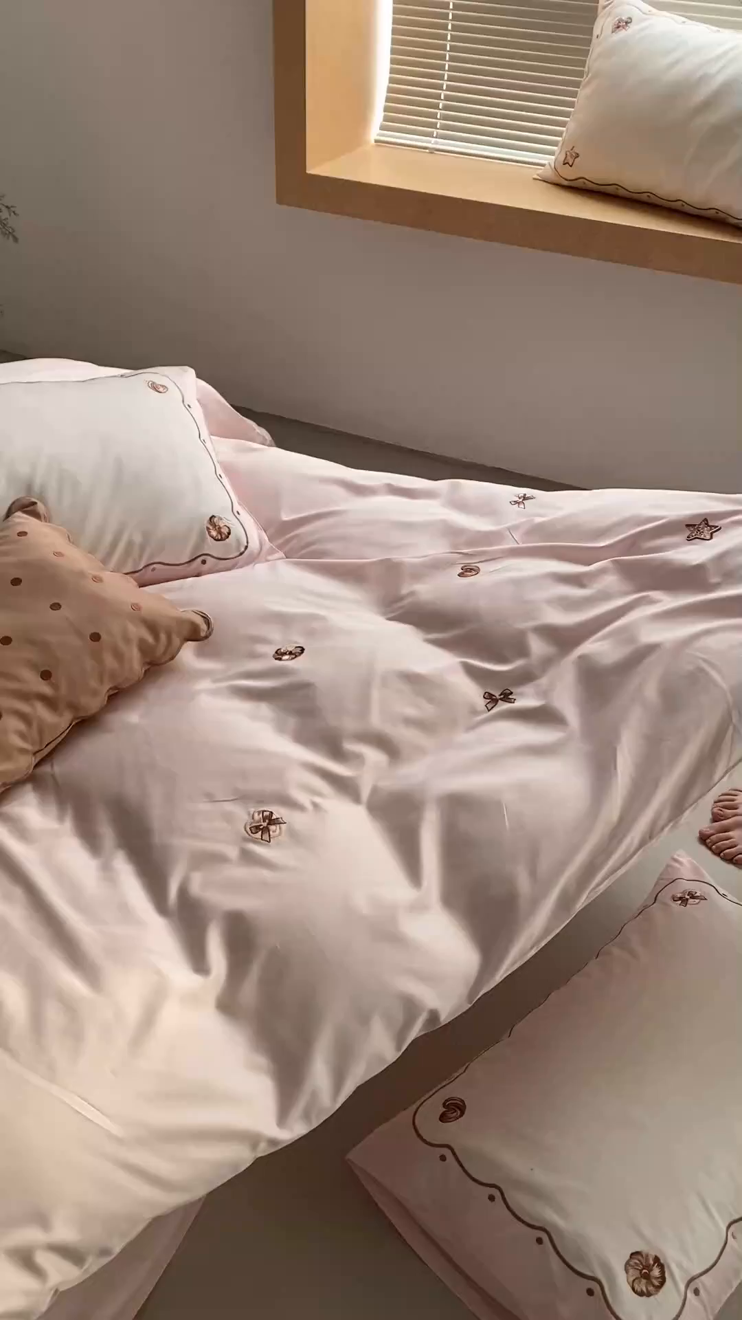 91家纺网 家纺一手货源 找家纺 极简 2026新款100s长绒棉刺绣四件套-香榭雅绣 香榭雅绣-粉