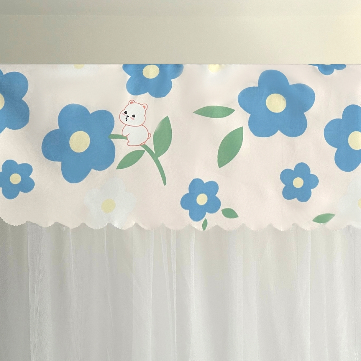 91家纺网 家纺一手货源 找家纺 初心家纺 2026新款宫廷落地印花款蚊帐-场景二 花田趣事