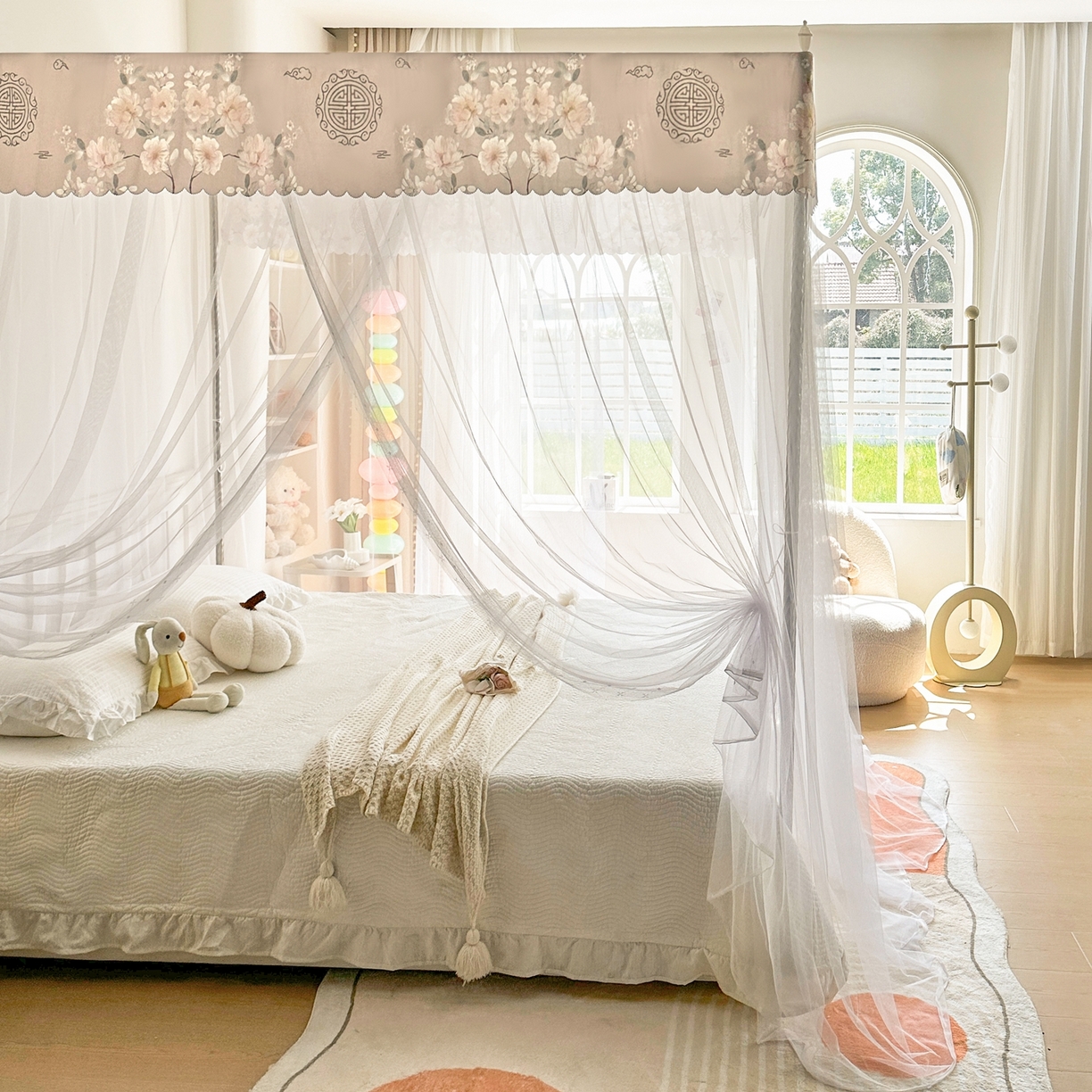 91家纺网 家纺一手货源 找家纺 初心家纺 2026新款宫廷落地印花款蚊帐-场景二 中国风