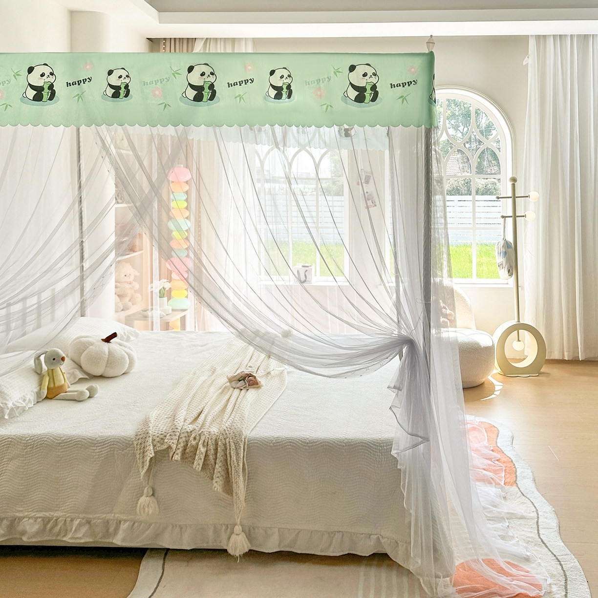 91家纺网 家纺一手货源 找家纺 初心家纺 2026新款宫廷落地印花款蚊帐-场景二 快乐国宝