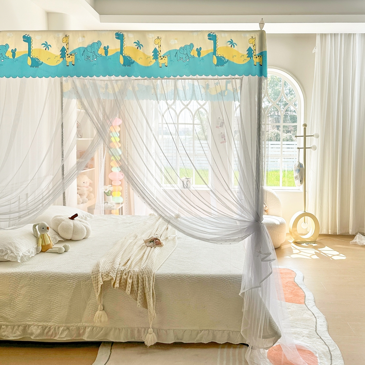 91家纺网 家纺一手货源 找家纺 初心家纺 2026新款宫廷落地印花款蚊帐-场景二 动物世界