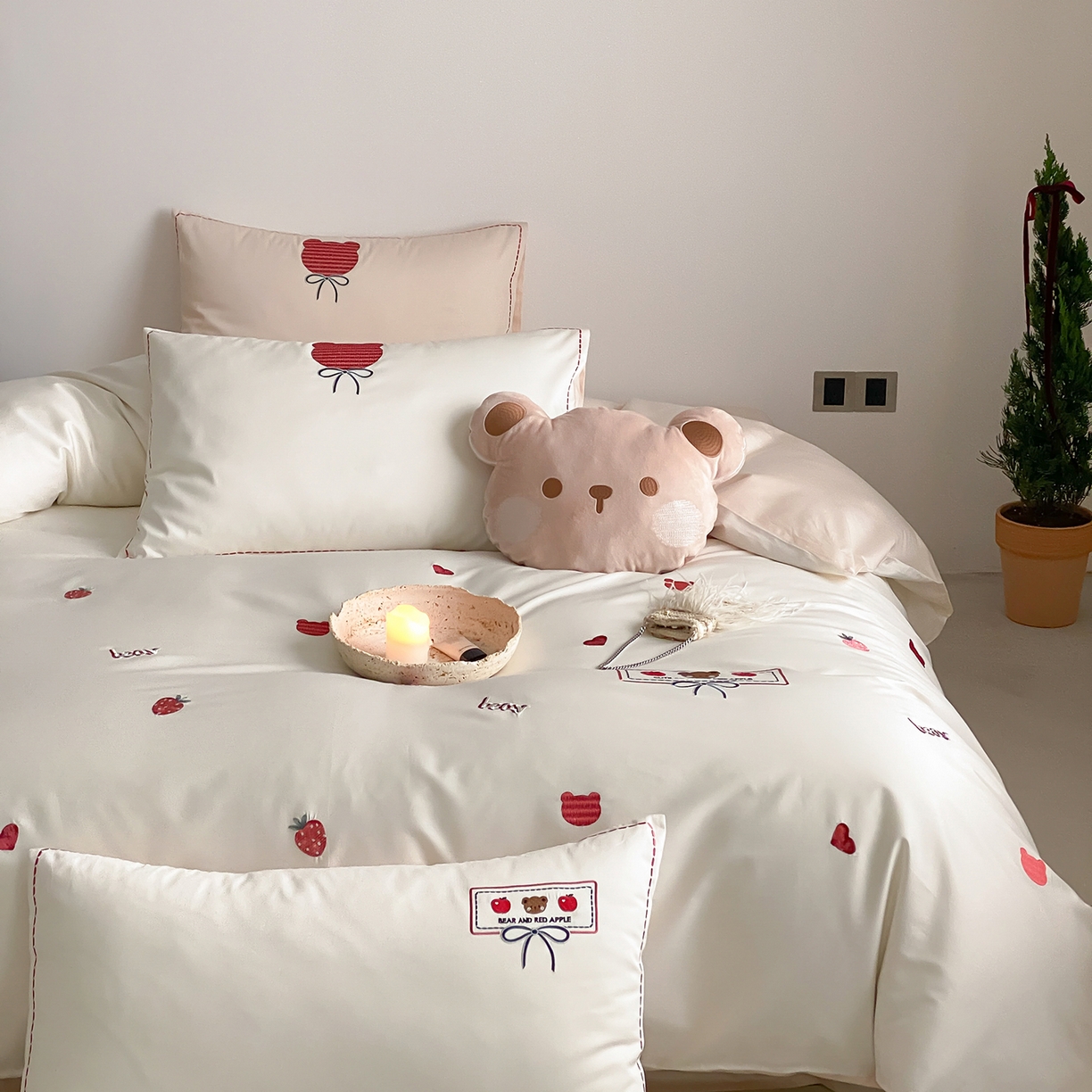 91家纺网 家纺一手货源 找家纺 （总）极简 2026新款100s长绒棉刺绣四件套-甜莓小熊