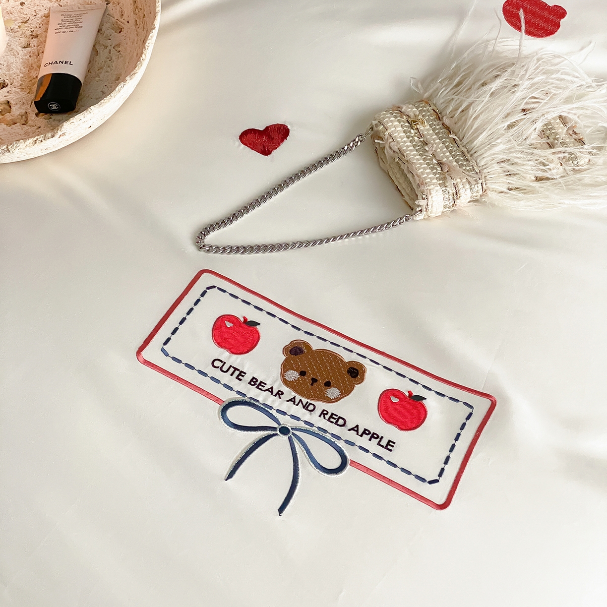 91家纺网 家纺一手货源 找家纺 （总）极简 2026新款100s长绒棉刺绣四件套-甜莓小熊