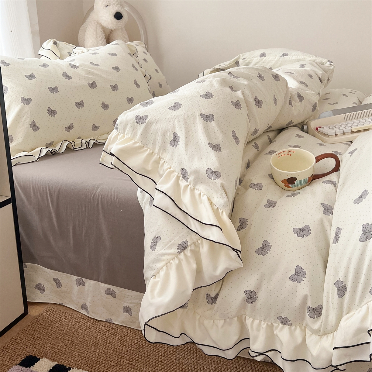 91家纺网 家纺一手货源 找家纺 吾欢心 2026春夏新款古法水洗仿棉韩版双层花边四件套 汐颜