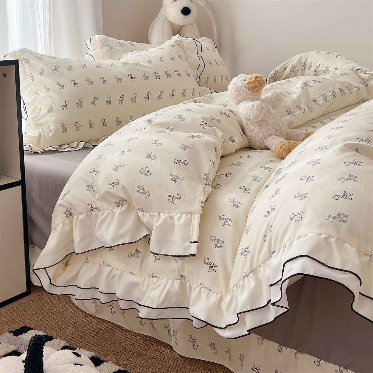 91家纺网 家纺一手货源 找家纺 吾欢心 2026春夏新款古法水洗仿棉韩版双层花边四件套 斑马