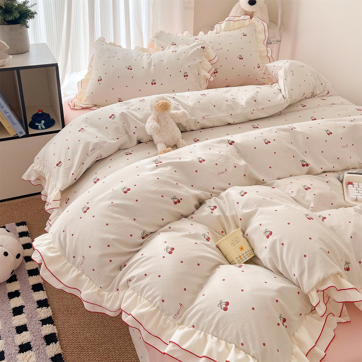 91家纺网 家纺一手货源 找家纺 吾欢心 2026春夏新款古法水洗仿棉韩版双层花边四件套 樱桃派