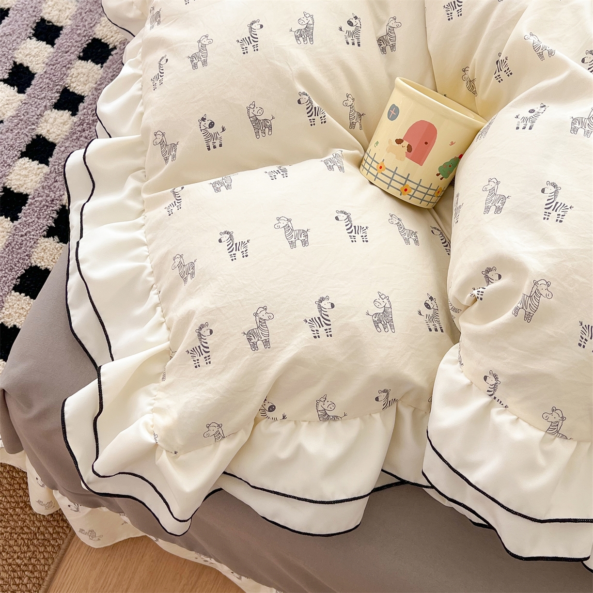 91家纺网 家纺一手货源 找家纺 吾欢心 2026春夏新款古法水洗仿棉韩版双层花边四件套 斑马