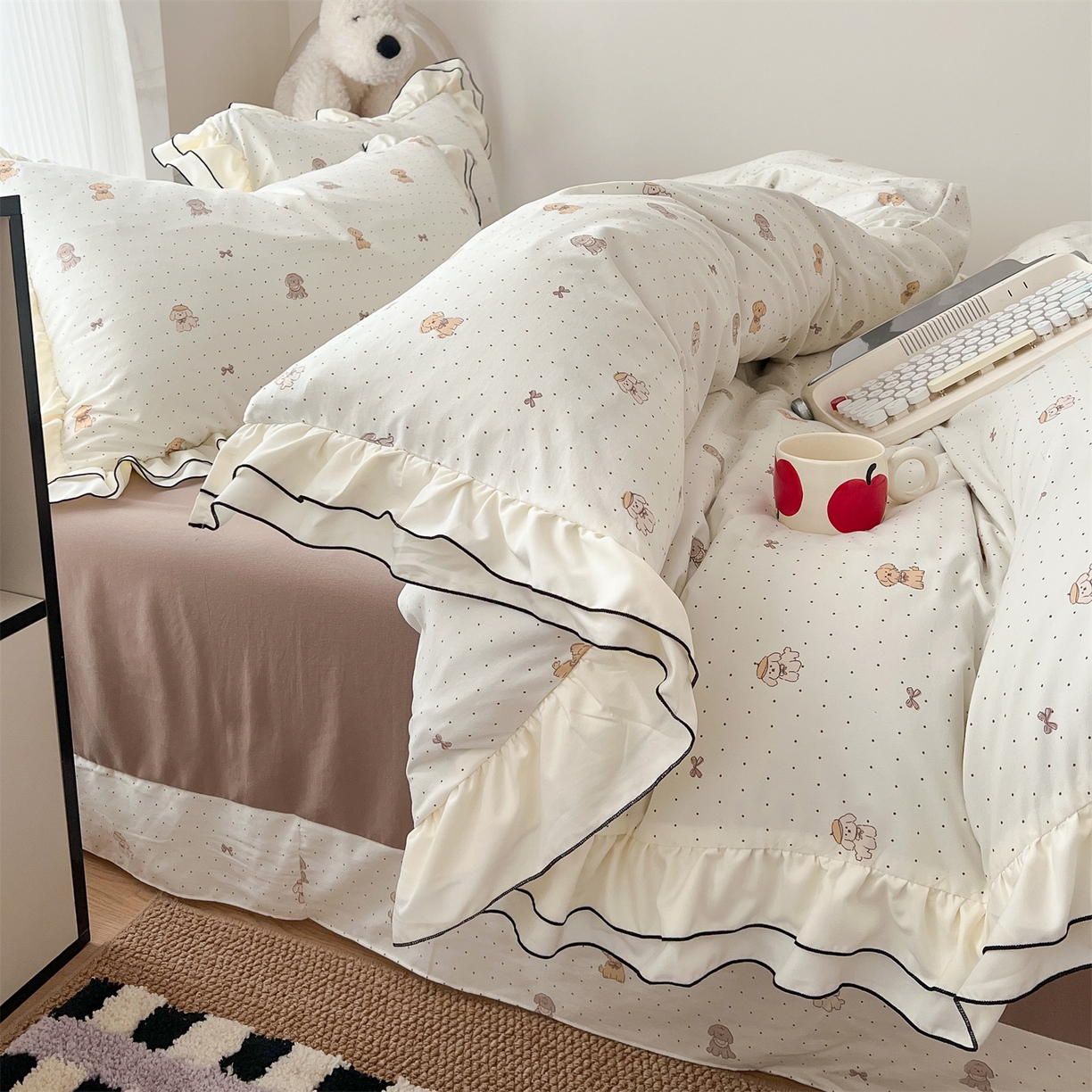 91家纺网 家纺一手货源 找家纺 吾欢心 2026春夏新款古法水洗仿棉韩版双层花边四件套 卡通小狗