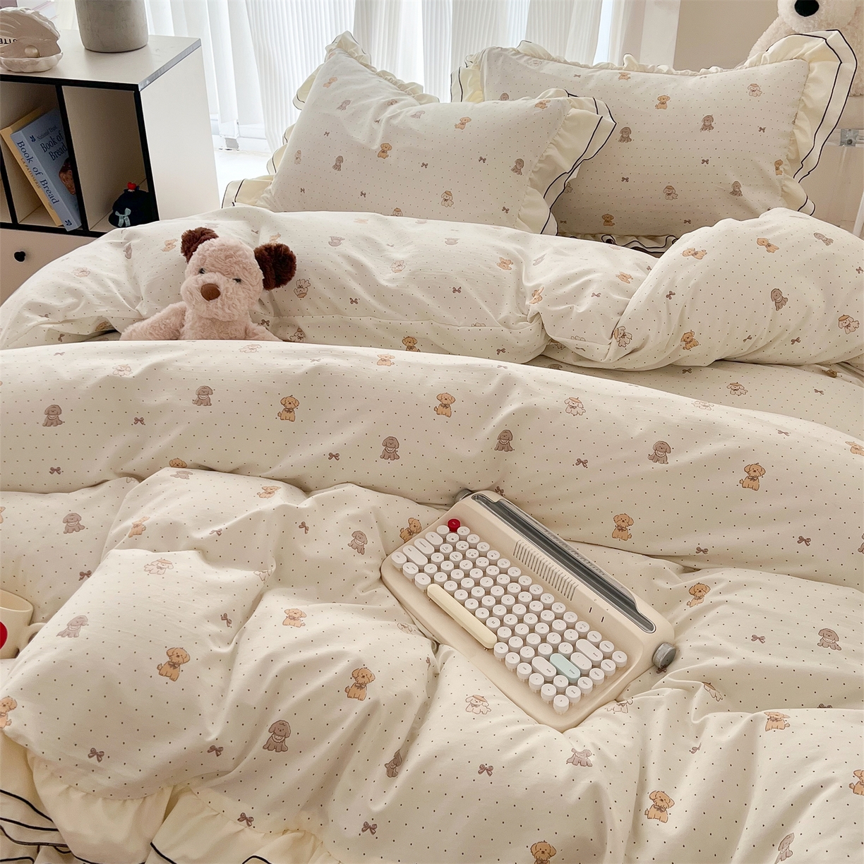 91家纺网 家纺一手货源 找家纺 吾欢心 2026春夏新款古法水洗仿棉韩版双层花边四件套 卡通小狗