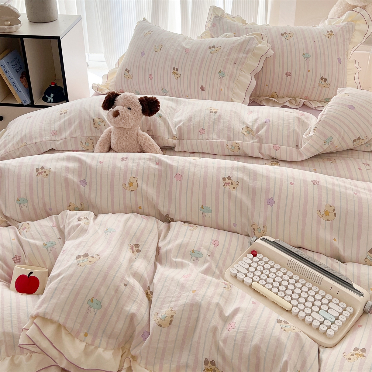 91家纺网 家纺一手货源 找家纺 吾欢心 2026春夏新款古法水洗仿棉韩版双层花边四件套 萌宠宝贝