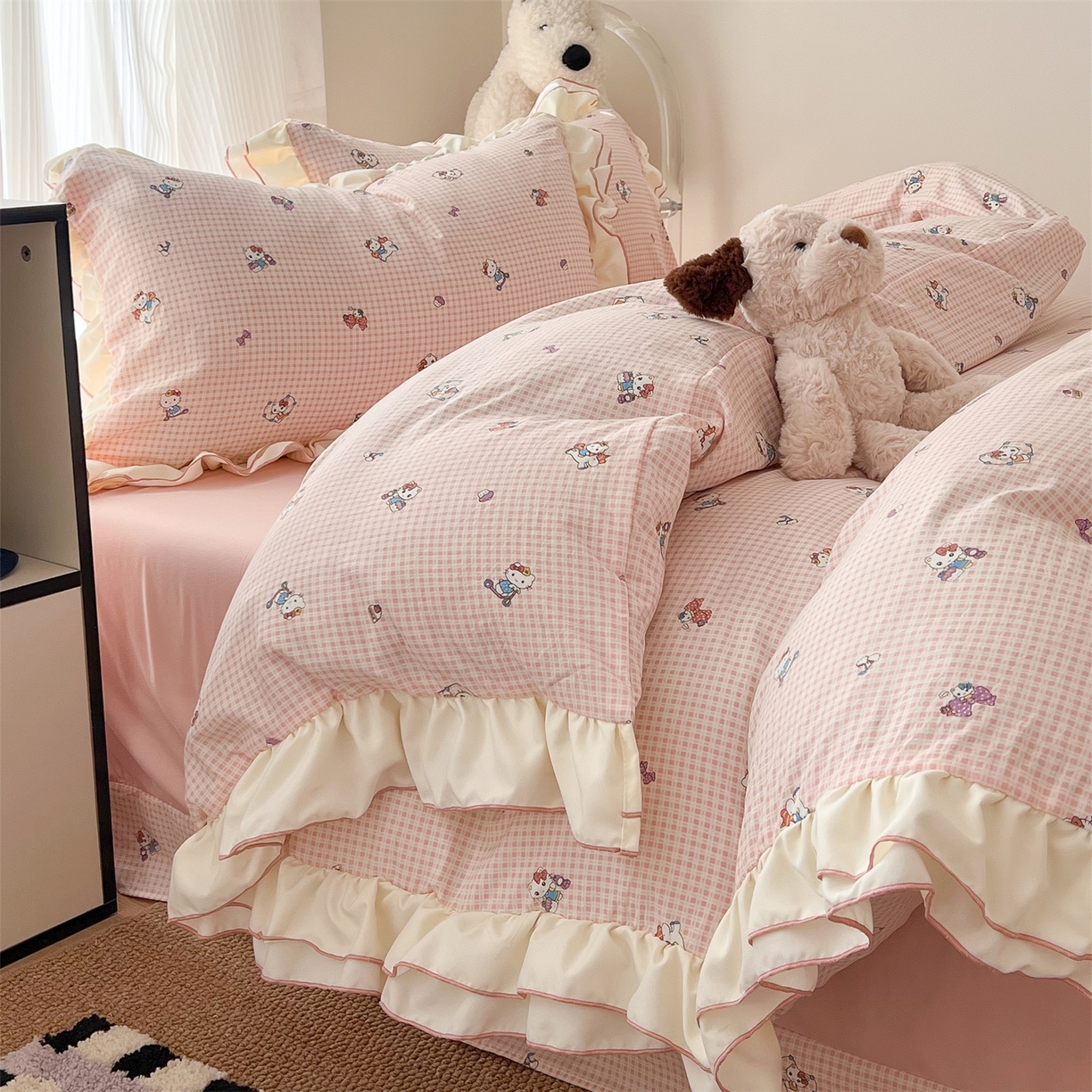 91家纺网 家纺一手货源 找家纺 吾欢心 2026春夏新款古法水洗仿棉韩版双层花边四件套 KT猫