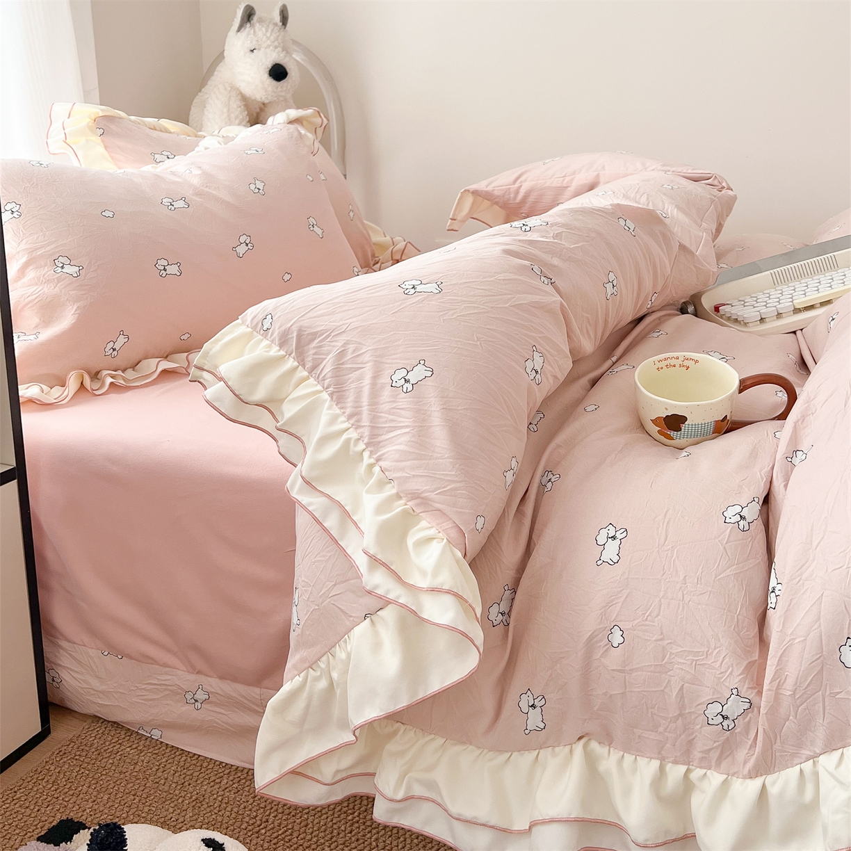 91家纺网 家纺一手货源 找家纺 吾欢心 2026春夏新款古法水洗仿棉韩版双层花边四件套 奶萌小狗