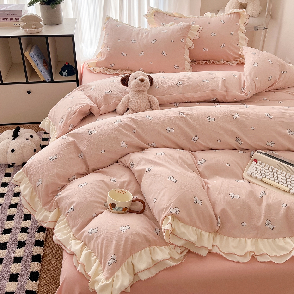 91家纺网 家纺一手货源 找家纺 吾欢心 2026春夏新款古法水洗仿棉韩版双层花边四件套 奶萌小狗