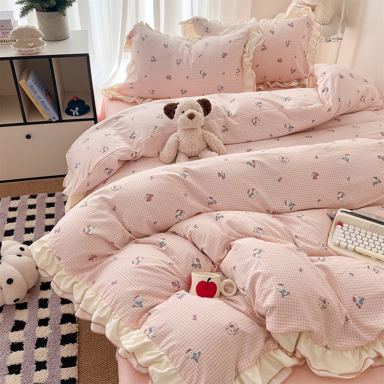 91家纺网 家纺一手货源 找家纺 吾欢心 2026春夏新款古法水洗仿棉韩版双层花边四件套 KT猫