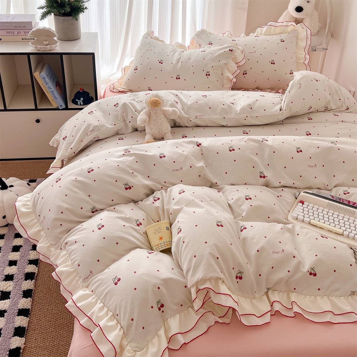 91家纺网 家纺一手货源 找家纺 吾欢心 2026春夏新款古法水洗仿棉韩版双层花边四件套 樱桃派