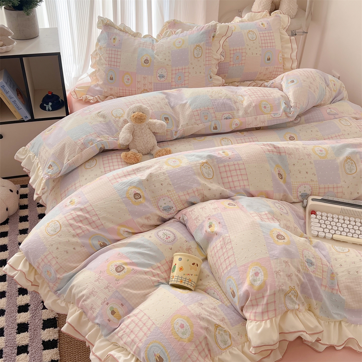 91家纺网 家纺一手货源 找家纺 吾欢心 2026春夏新款古法水洗仿棉韩版双层花边四件套 田园趣味