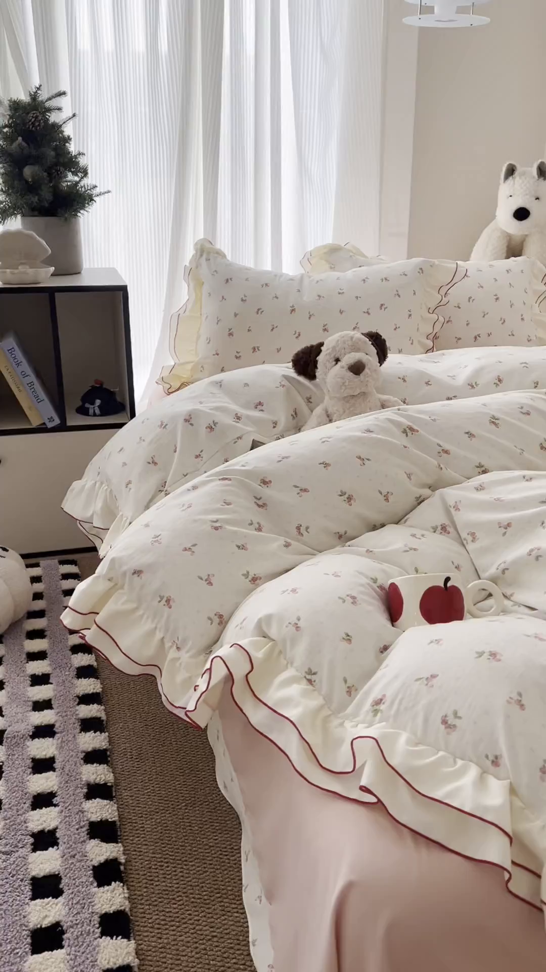 91家纺网 家纺一手货源 找家纺 吾欢心 2026春夏新款古法水洗仿棉韩版双层花边四件套 小草莓