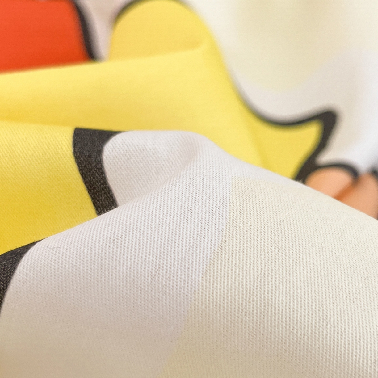 91家纺网 家纺一手货源 找家纺 博雅 2026新款蜡笔小新正版授权全棉纯棉大版四件套 大版-彩色圈圈蜡笔小新