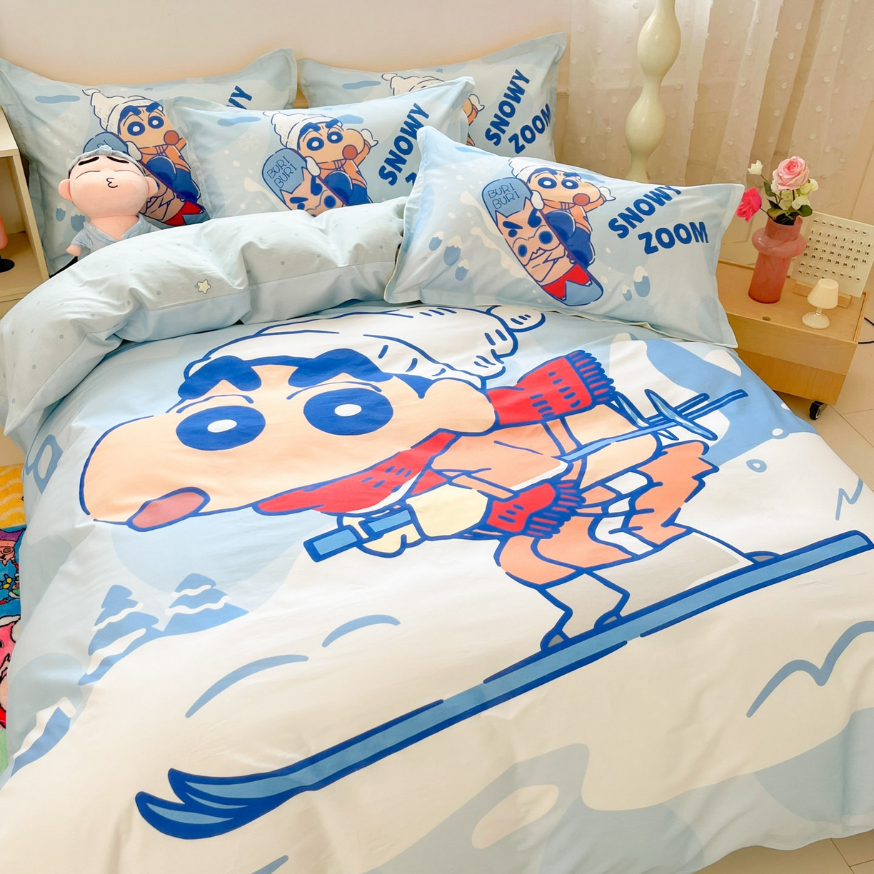 91家纺网 家纺一手货源 找家纺 博雅 2026新款蜡笔小新正版授权全棉纯棉大版四件套 大版-滑板小新