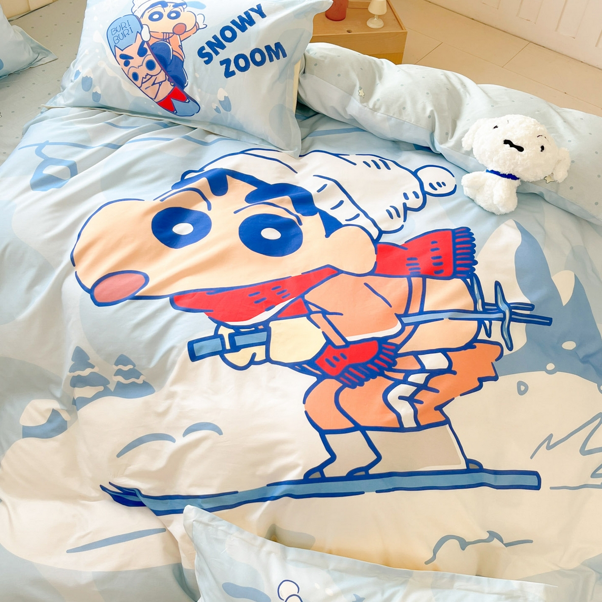 91家纺网 家纺一手货源 找家纺 博雅 2026新款蜡笔小新正版授权全棉纯棉大版四件套 大版-滑板小新