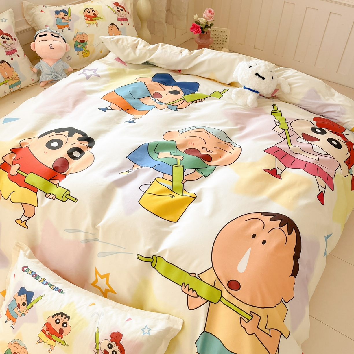 91家纺网 家纺一手货源 找家纺 博雅 2026新款蜡笔小新正版授权全棉纯棉大版四件套 大版-游玩蜡笔小新