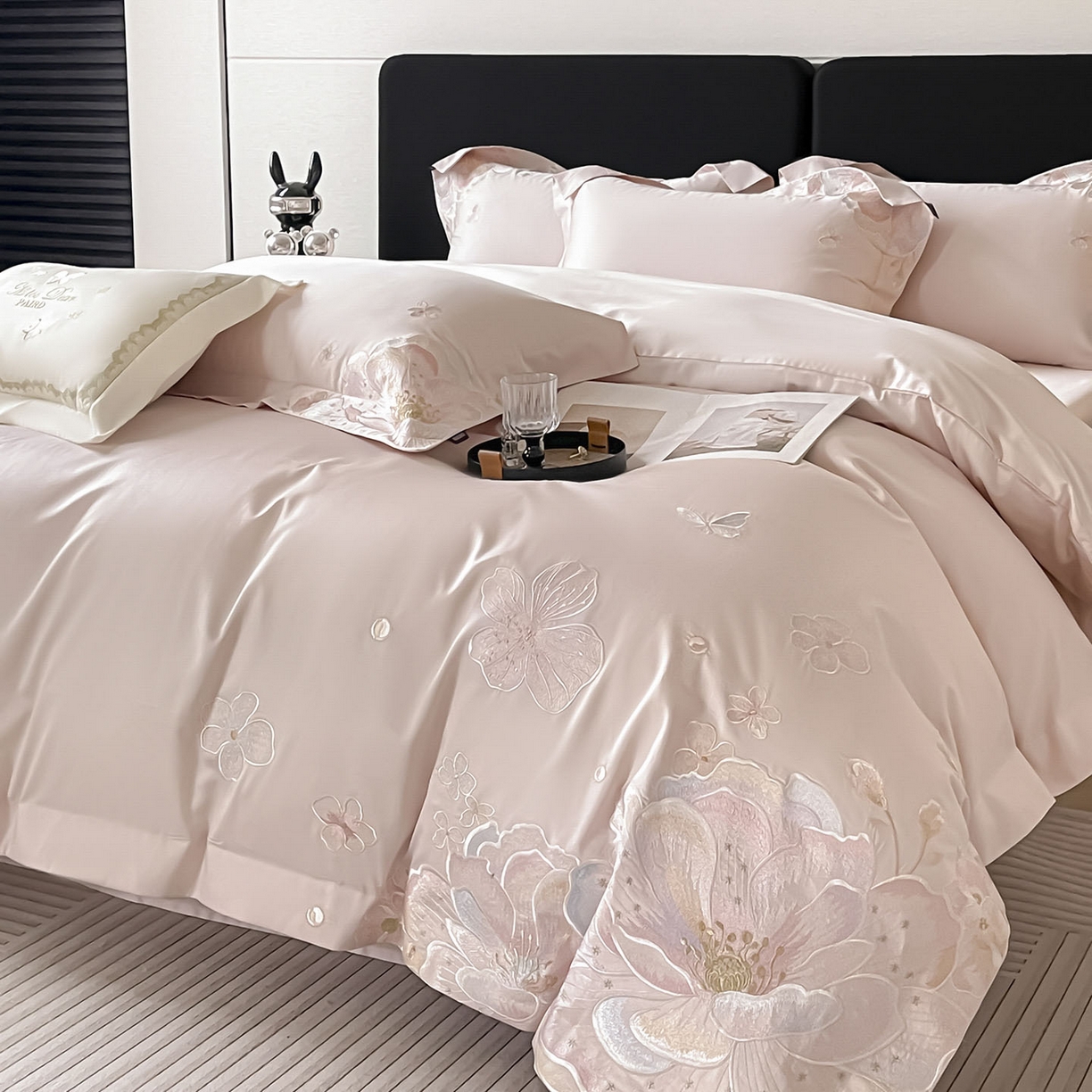 91家纺网 家纺一手货源 找家纺 2026马年特惠新品A类长绒棉纯棉四件套100全棉重工刺绣被套床单床笠轻奢高级感床上用品-花之语 花之语-颜粉