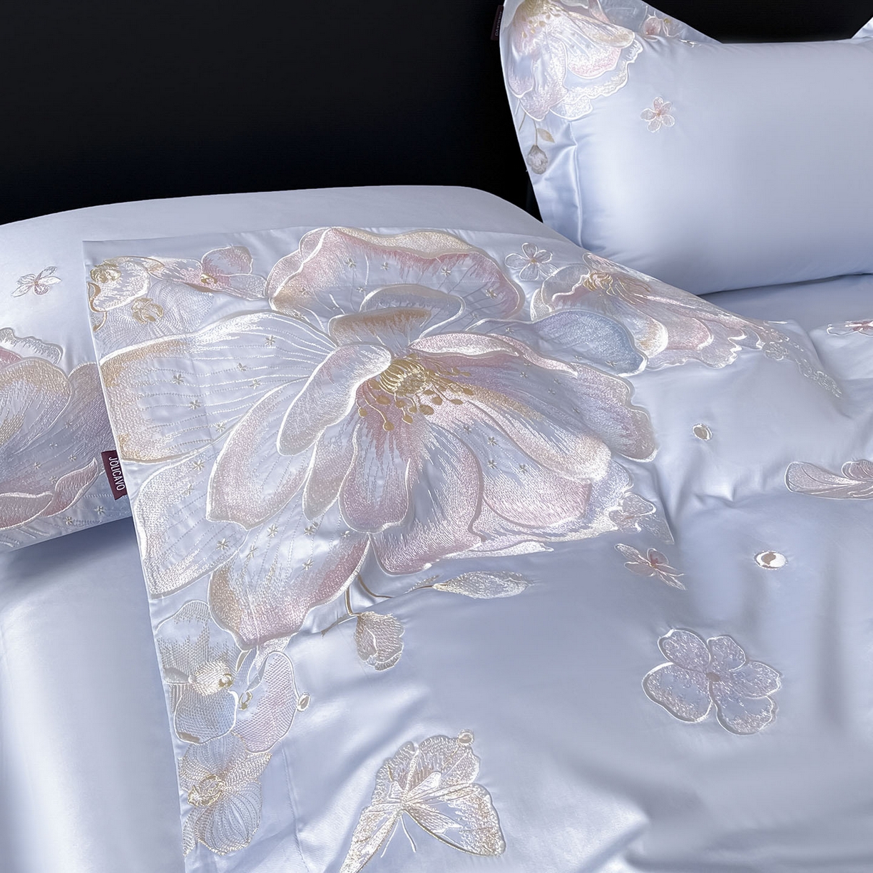 91家纺网 家纺一手货源 找家纺 2026马年特惠新品A类长绒棉纯棉四件套100全棉重工刺绣被套床单床笠轻奢高级感床上用品-花之语 花之语-慕蓝