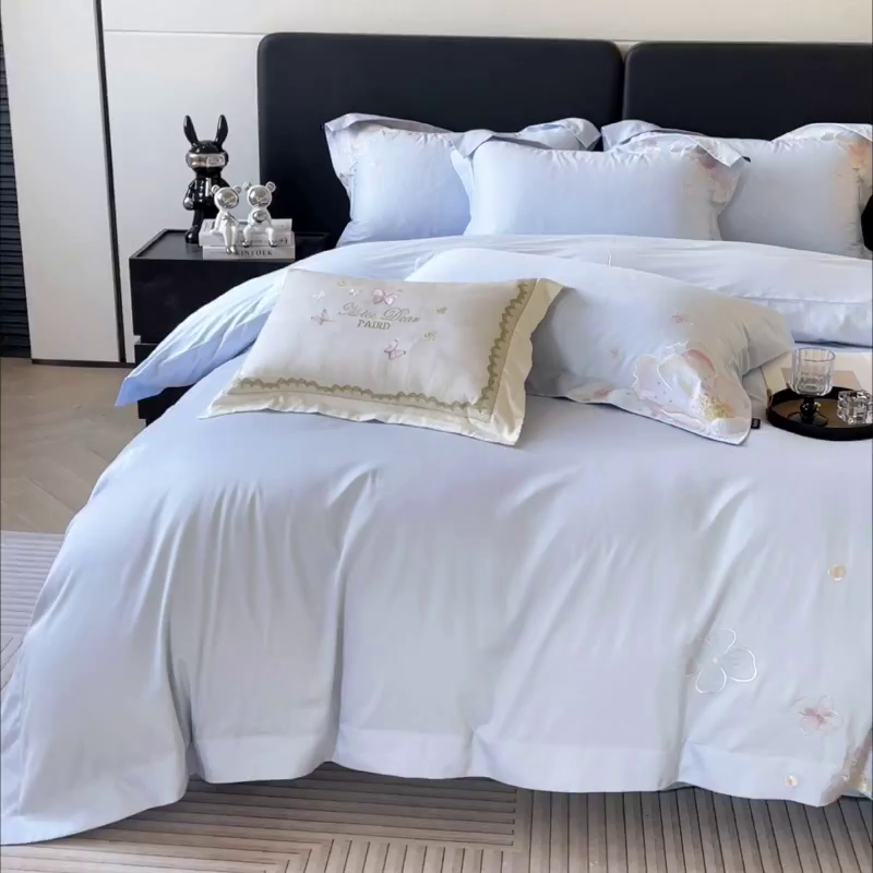 91家纺网 家纺一手货源 找家纺 2026马年特惠新品A类长绒棉纯棉四件套100全棉重工刺绣被套床单床笠轻奢高级感床上用品-花之语 花之语-慕蓝