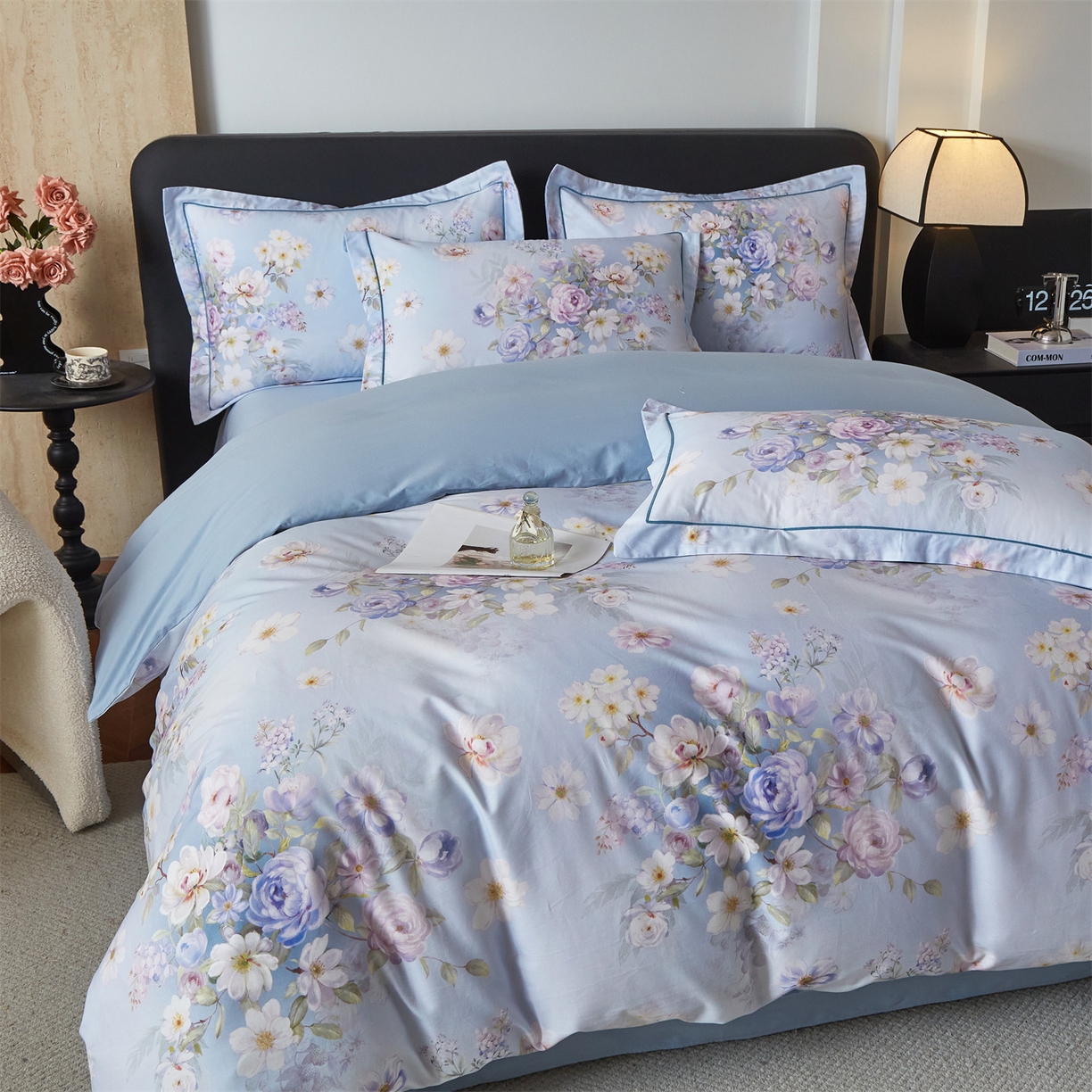 91家纺网 家纺一手货源 找家纺 曼秀琳 2026新款铂金棉数码印花四件套(全棉133*76) 可提供买家秀图片 春色如许-兰