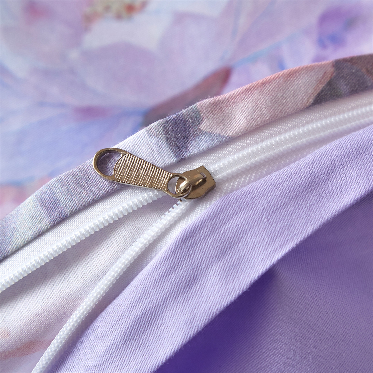 91家纺网 家纺一手货源 找家纺 曼秀琳 2026新款铂金棉数码印花四件套(全棉133*76) 可提供买家秀图片 风景宜人-紫