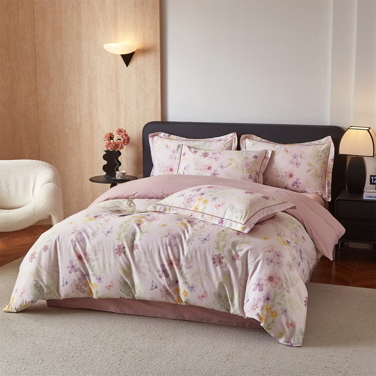 91家纺网 家纺一手货源 找家纺 曼秀琳 2026新款铂金棉数码印花四件套(全棉133*76) 可提供买家秀图片 林间织梦-粉