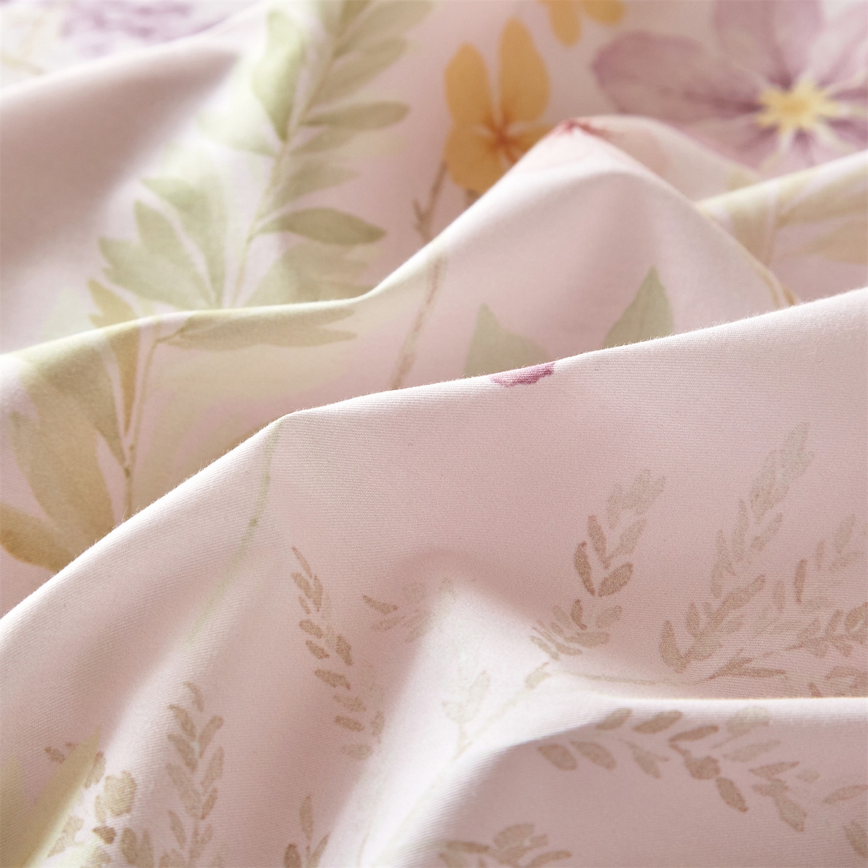 91家纺网 家纺一手货源 找家纺 曼秀琳 2026新款铂金棉数码印花四件套(全棉133*76) 可提供买家秀图片 林间织梦-粉