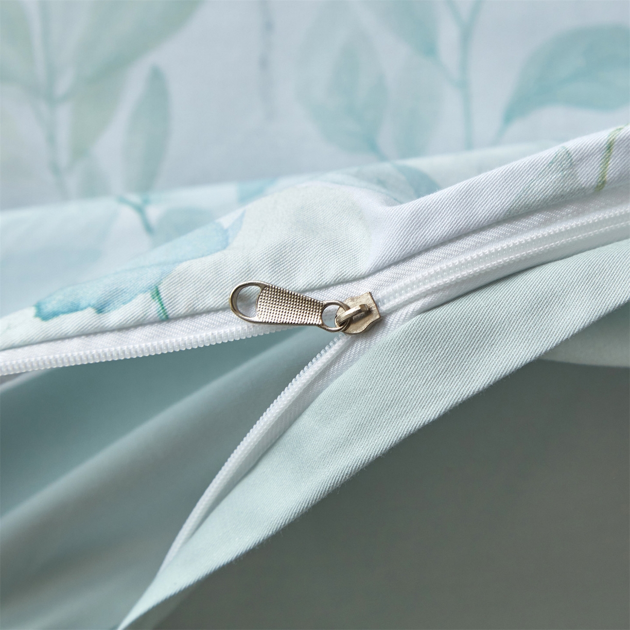 91家纺网 家纺一手货源 找家纺 曼秀琳 2026新款铂金棉数码印花四件套(全棉133*76) 可提供买家秀图片 林间织梦-兰