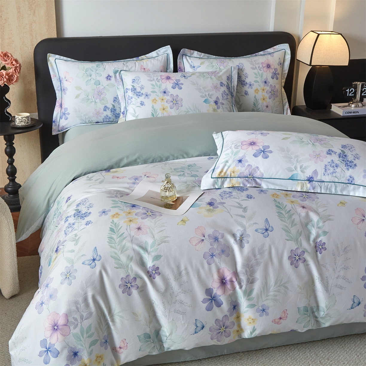 91家纺网 家纺一手货源 找家纺 曼秀琳 2026新款铂金棉数码印花四件套(全棉133*76) 可提供买家秀图片 林间织梦-兰