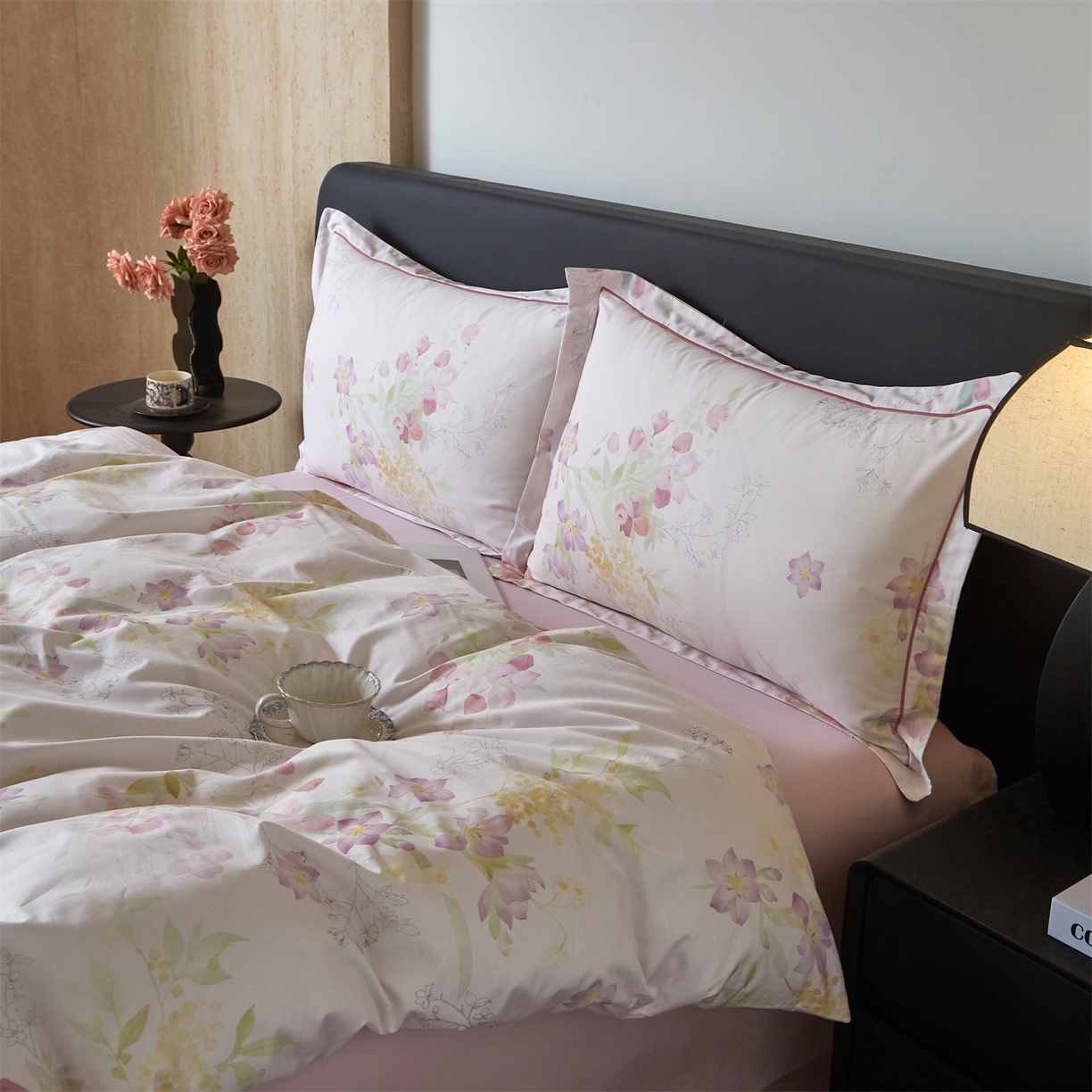 91家纺网 家纺一手货源 找家纺 曼秀琳 2026新款铂金棉数码印花四件套(全棉133*76) 可提供买家秀图片 洛璃-粉