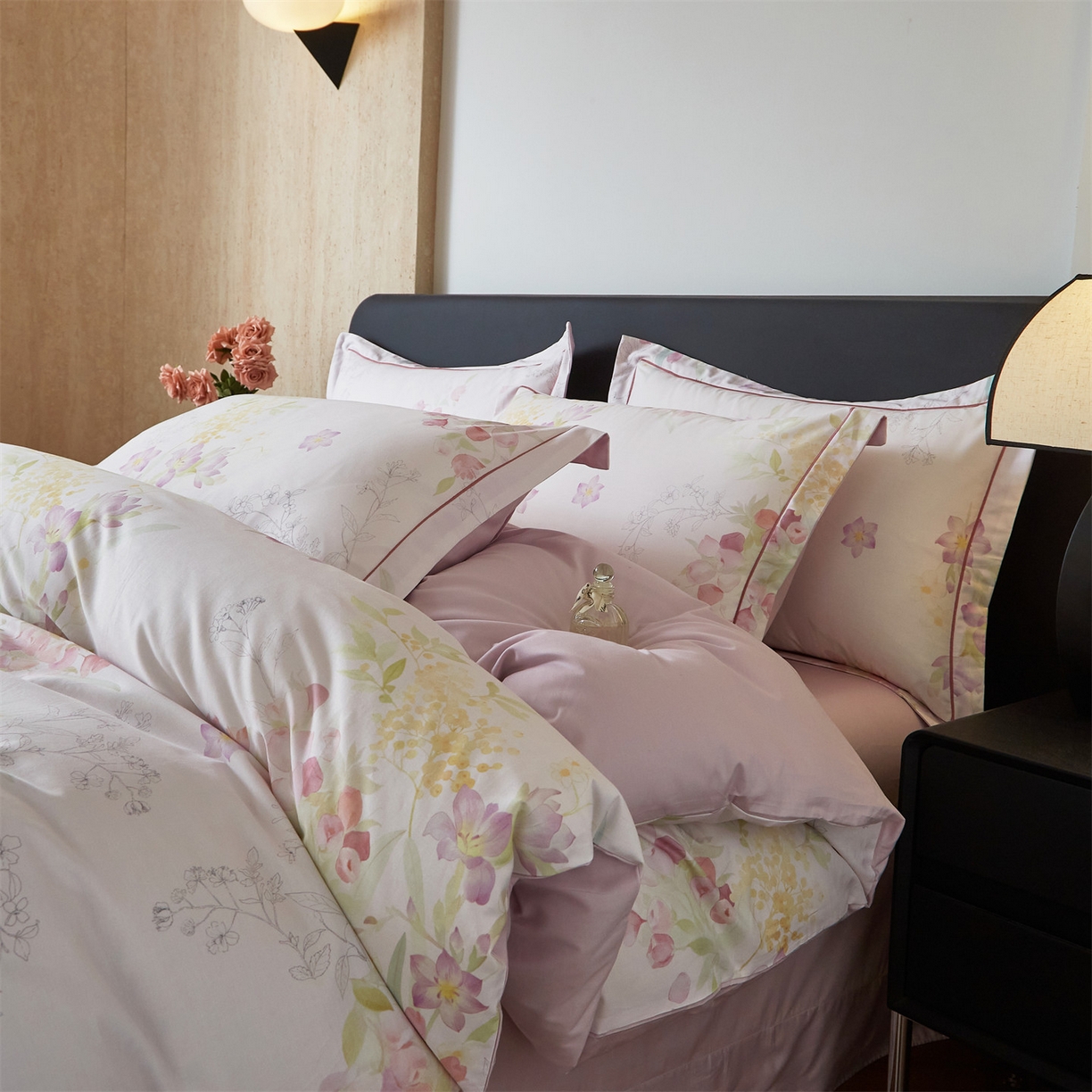 91家纺网 家纺一手货源 找家纺 曼秀琳 2026新款铂金棉数码印花四件套(全棉133*76) 可提供买家秀图片 洛璃-粉