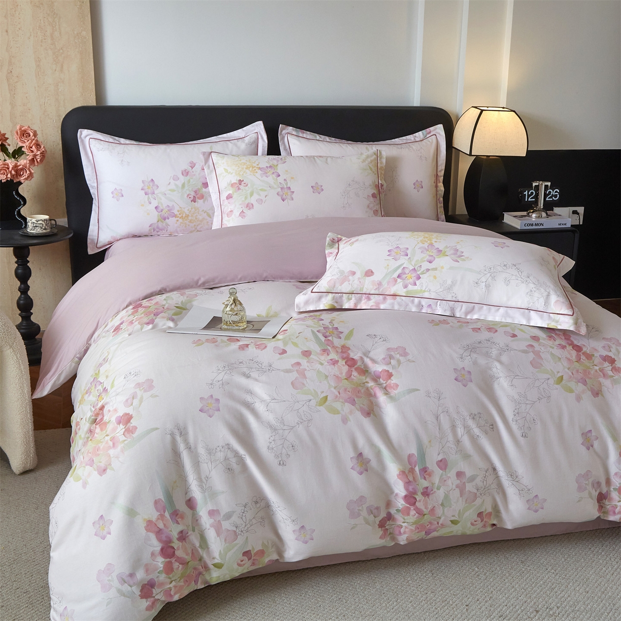 91家纺网 家纺一手货源 找家纺 曼秀琳 2026新款铂金棉数码印花四件套(全棉133*76) 可提供买家秀图片 洛璃-粉