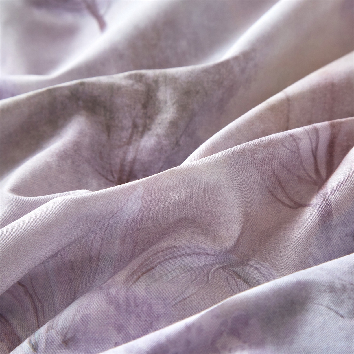 91家纺网 家纺一手货源 找家纺 曼秀琳 2026新款铂金棉数码印花四件套(全棉133*76) 可提供买家秀图片 沐雨花-紫