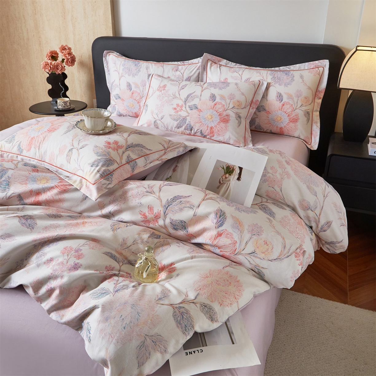 91家纺网 家纺一手货源 找家纺 曼秀琳 2026新款铂金棉数码印花四件套(全棉133*76) 可提供买家秀图片 舒曼-粉