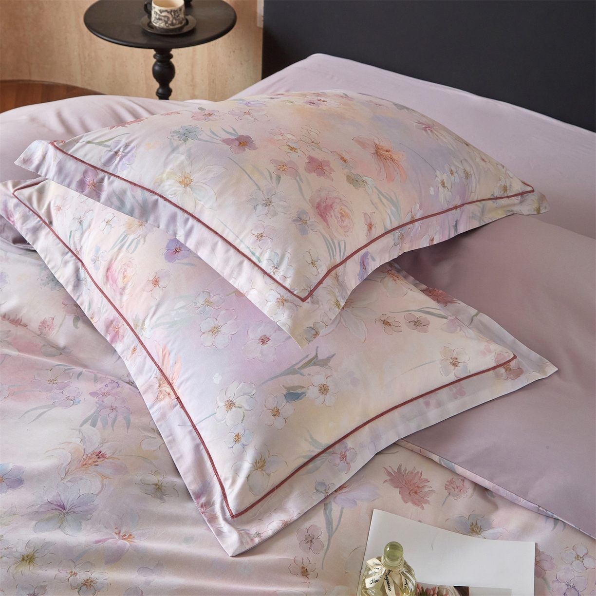 91家纺网 家纺一手货源 找家纺 曼秀琳 2026新款铂金棉数码印花四件套(全棉133*76) 可提供买家秀图片 甜梦-粉